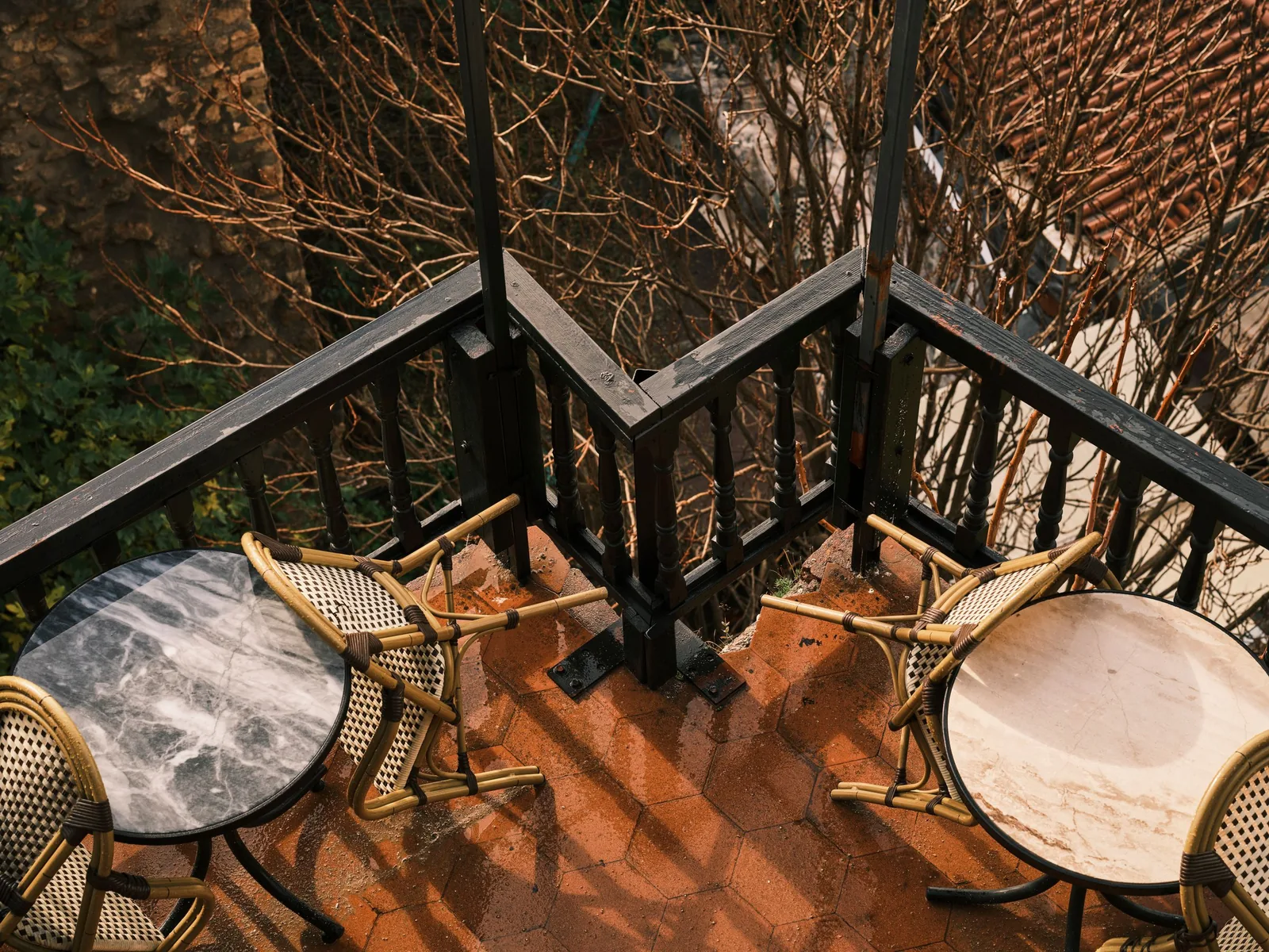 Balkon reinigen im Frühling