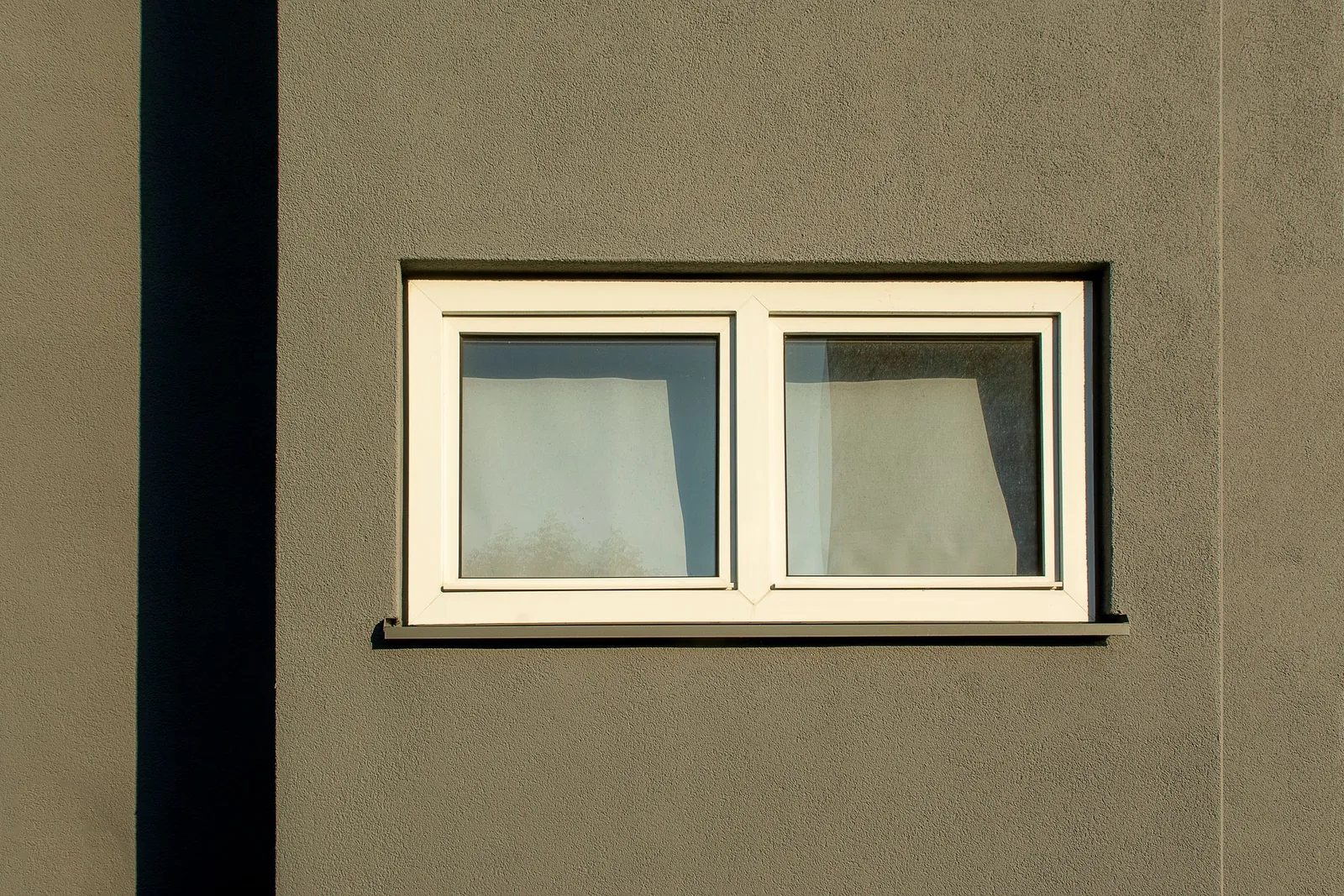 Fensterrahmen und Dichtungen pflegen