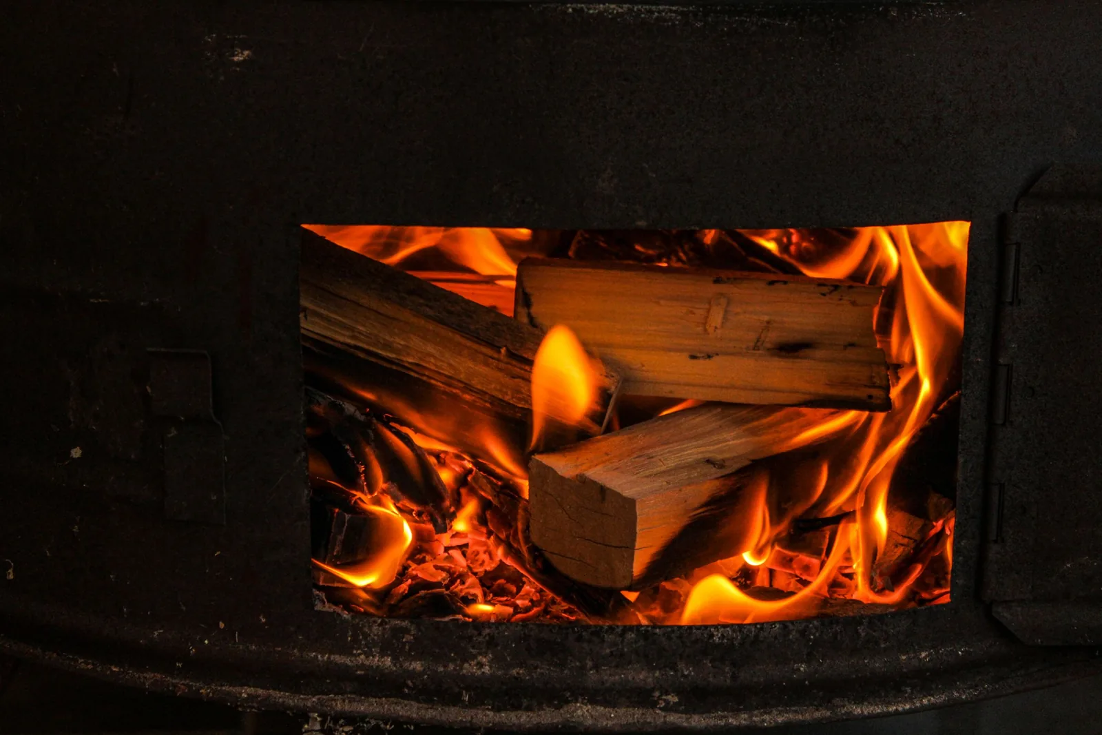 Kamin und Ofen reinigen