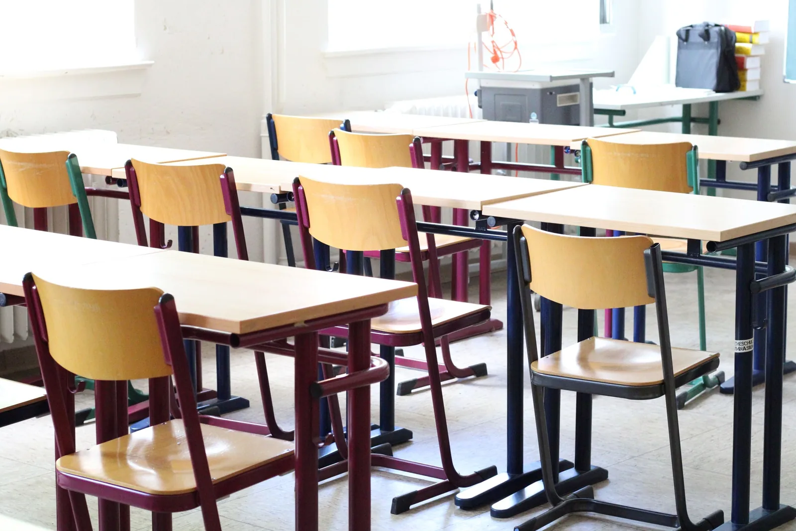 Schule, Kita, Turnhalle reinigen